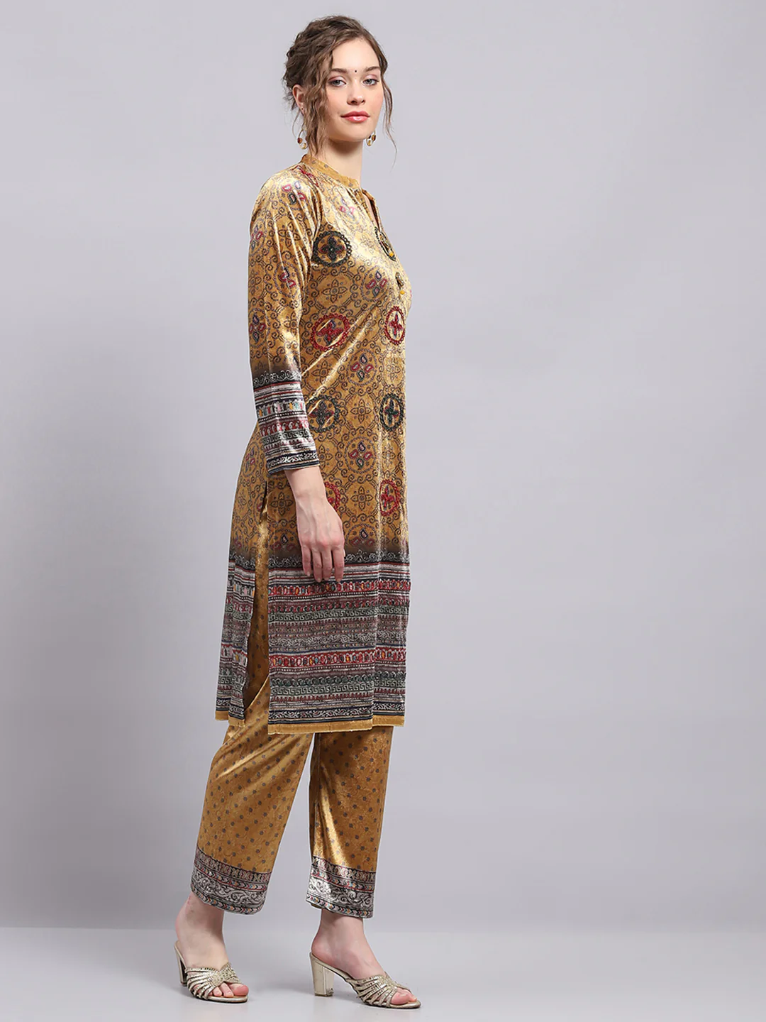 Women Yellow Printed Round Neck Full Sleeve Kurti Set with Stole - Image 4