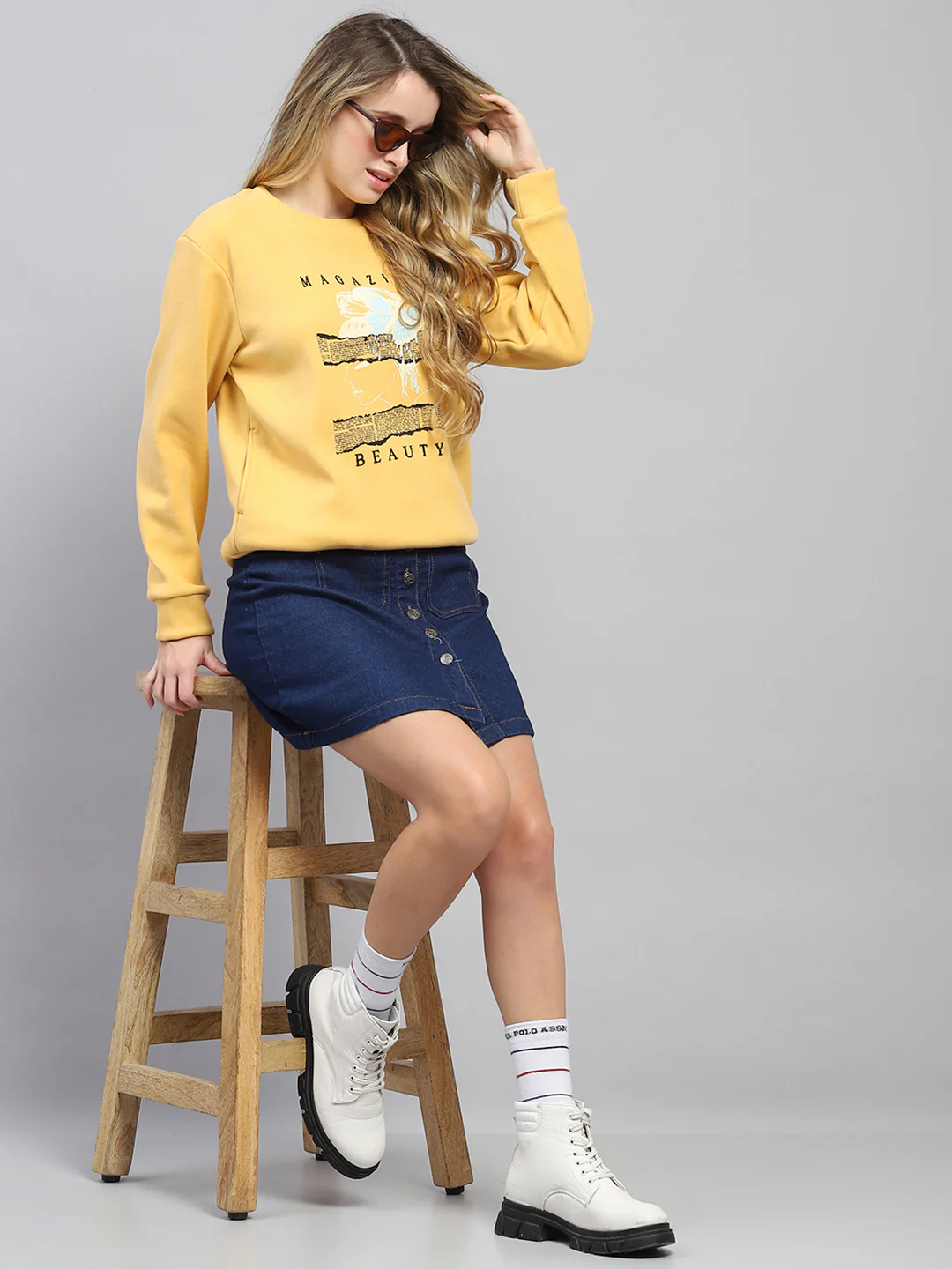 Women Yellow Printed Round Neck Full Sleeve Sweatshirt - Image 2
