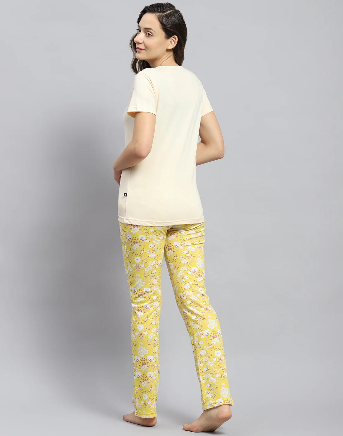 Women Yellow Printed Round Neck Half Sleeve Lower Set - Image 5