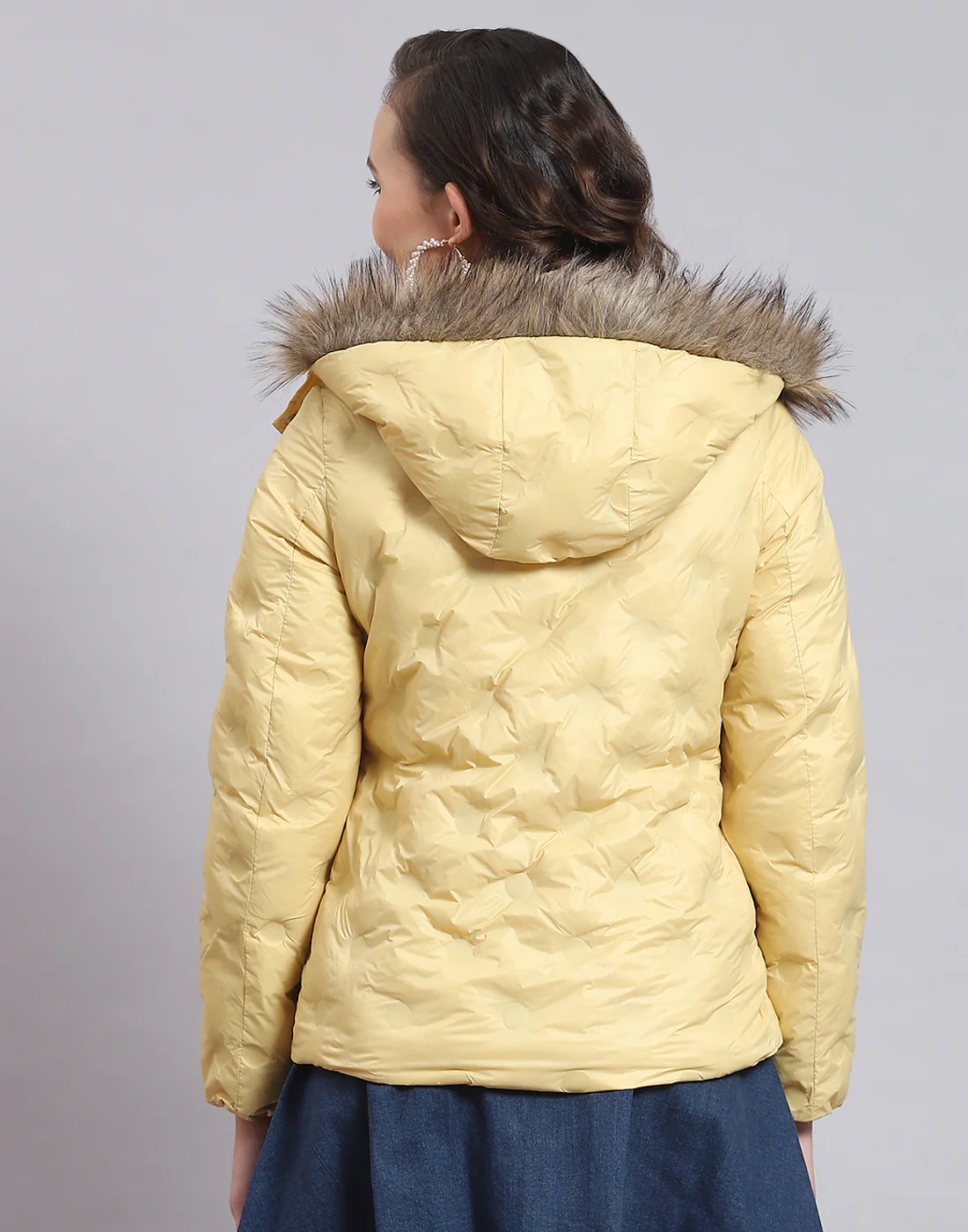 Women Yellow Solid Hooded Full Sleeve Jacket - Image 5
