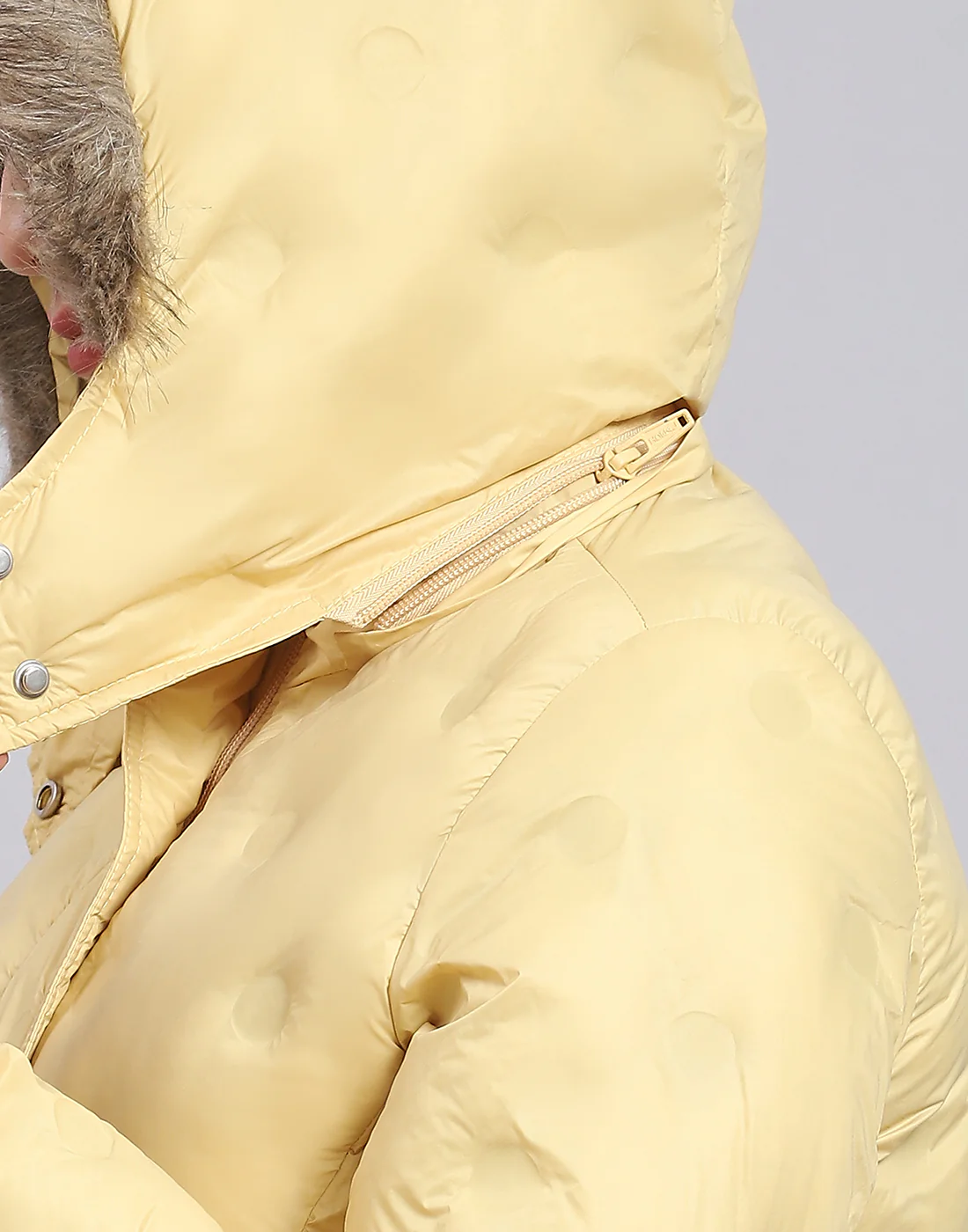 Women Yellow Solid Hooded Full Sleeve Jacket - Image 7