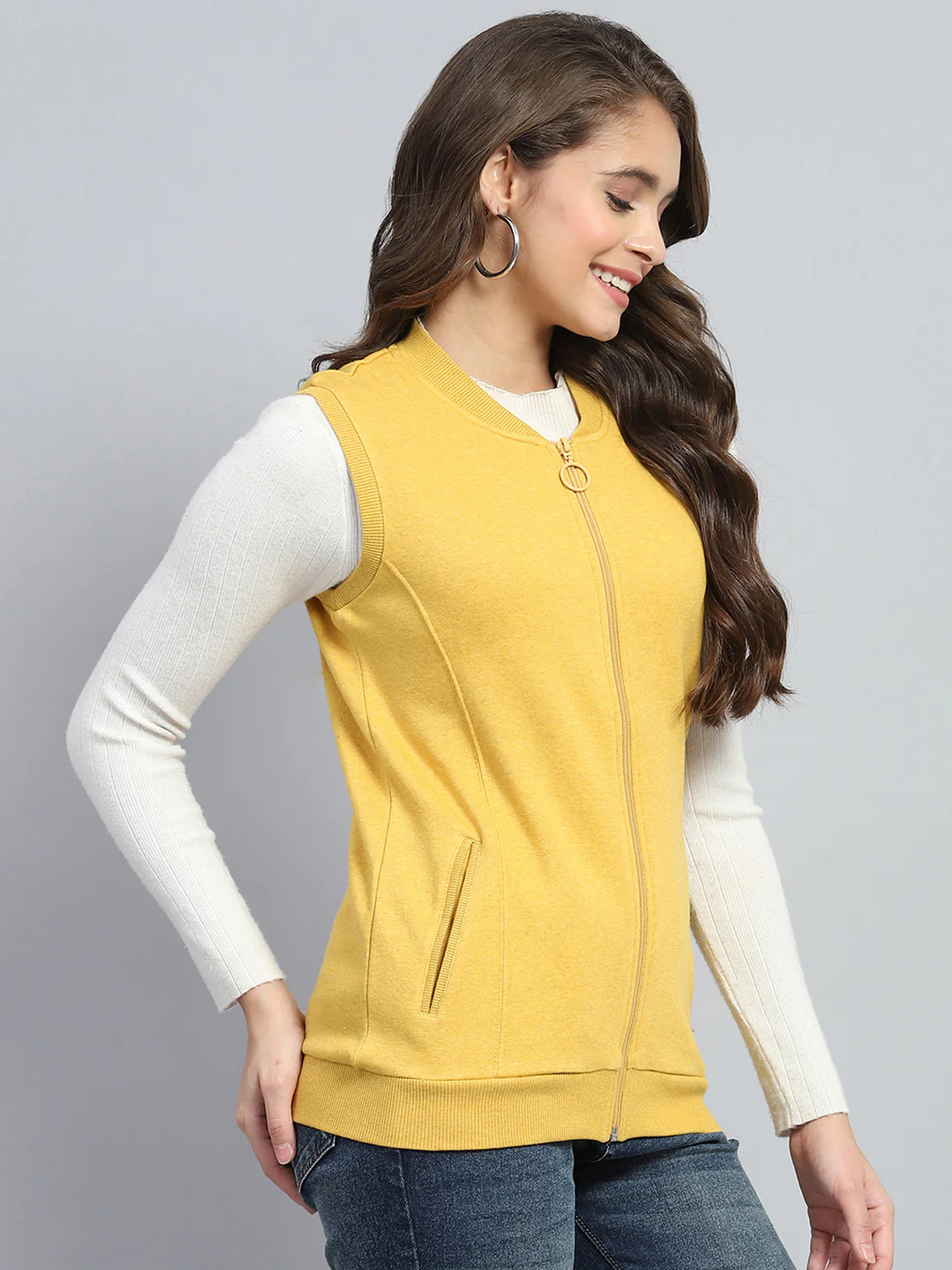 Women Yellow Solid Round Neck Sleeveless Sweatshirt - Image 4
