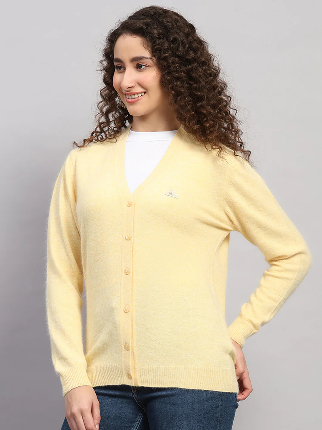 Women Yellow Solid V Neck Full Sleeve Cardigan - Image 3