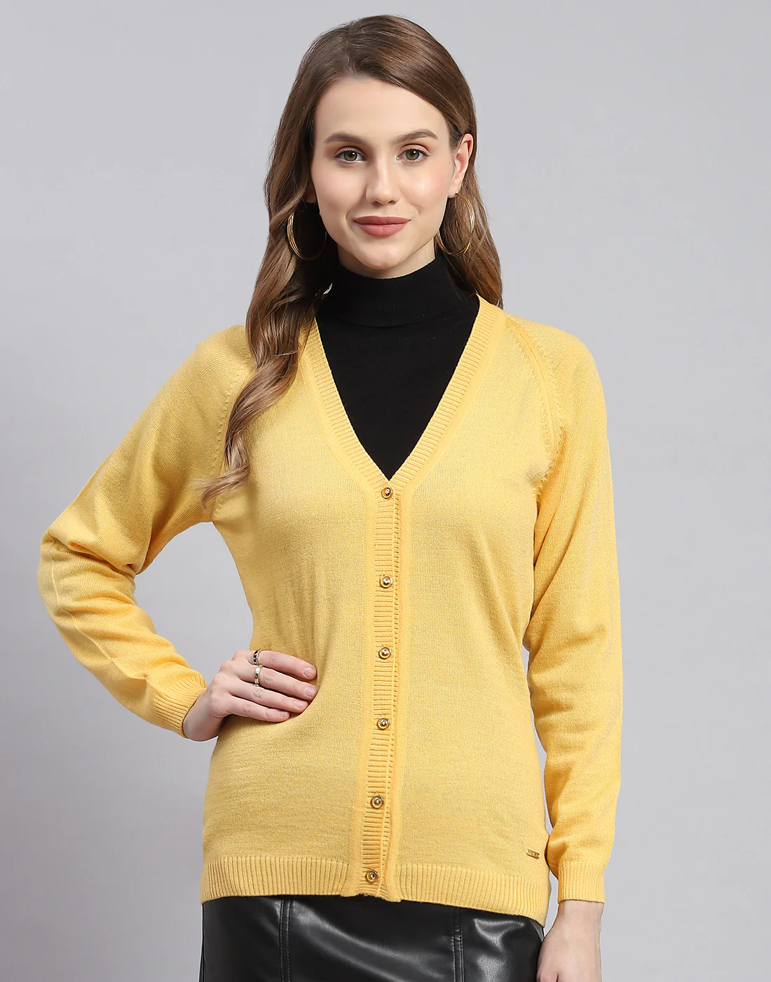 Women Yellow Solid V Neck Full Sleeve Cardigans - Image 2